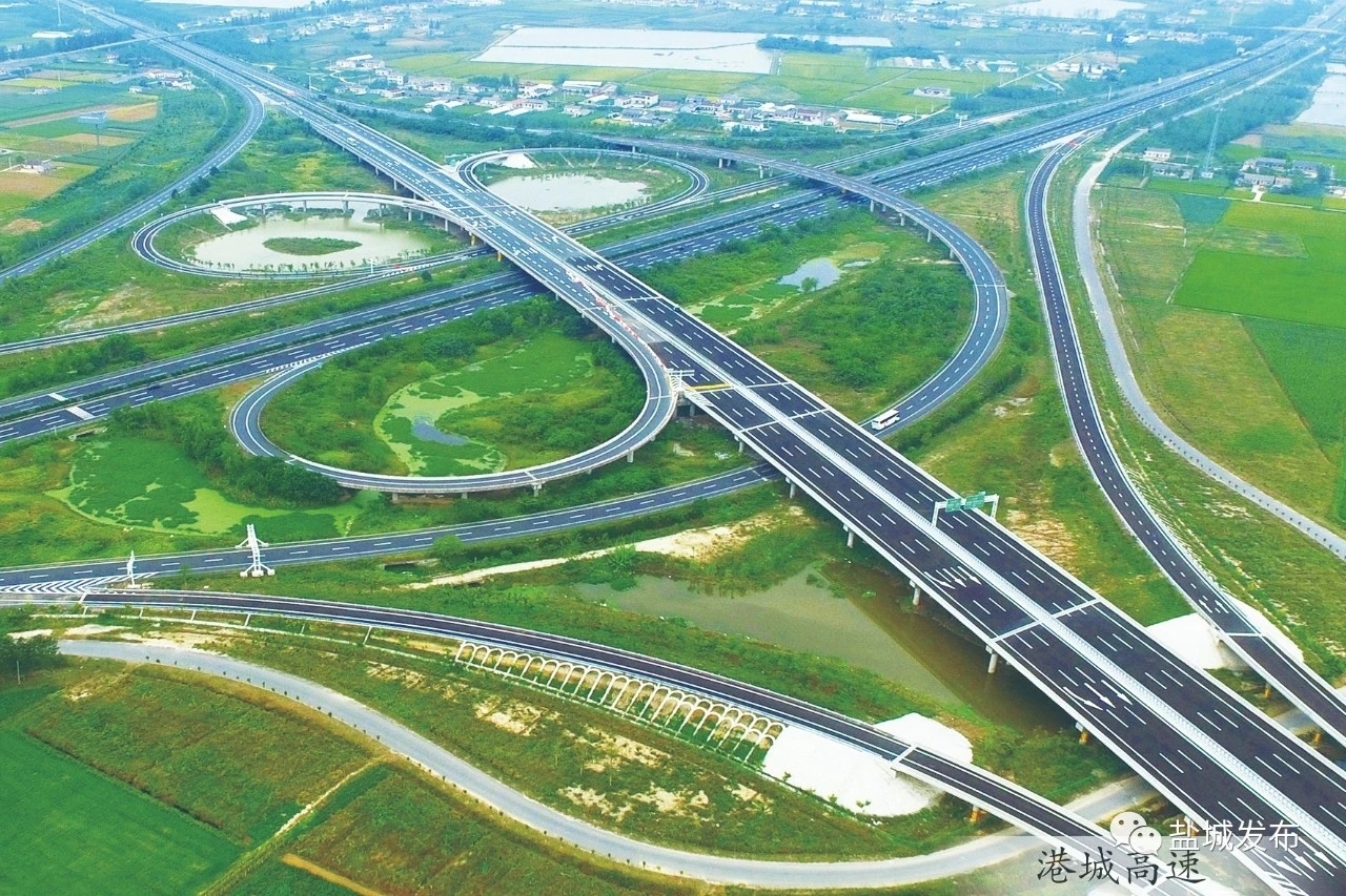 东兴高速上跨G15沈海高速架梁施工全部完成_项目_高速公路网_发展